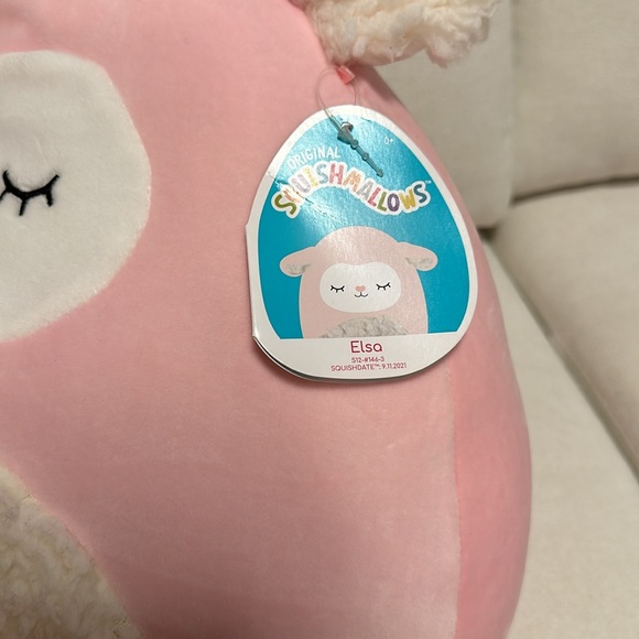 Elsa Squishmallow - Picture 2 of 2